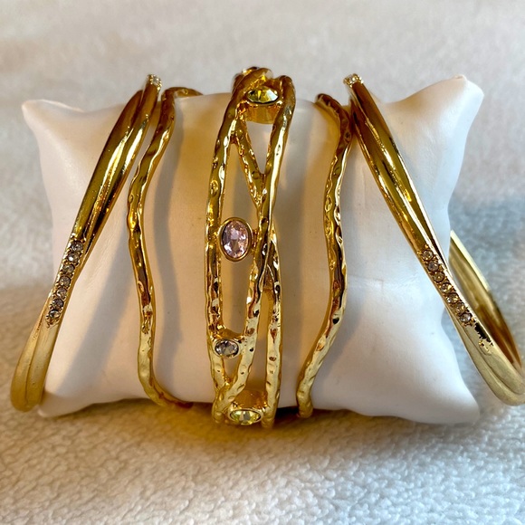 RJ Graziano Gold Tone Bangle Bracelets Set of 5 - Picture 1 of 5